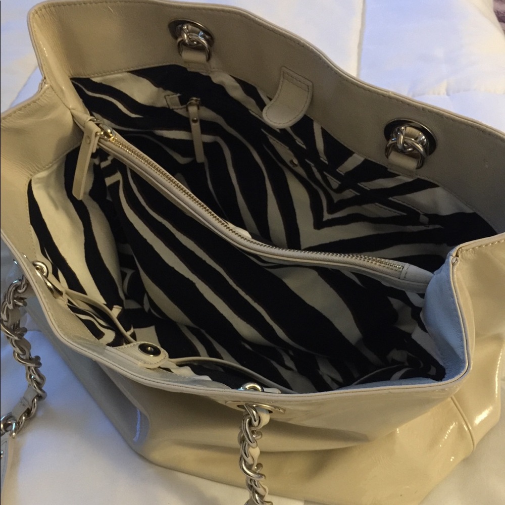 Kate Spade💕 - Picture 5 of 6
